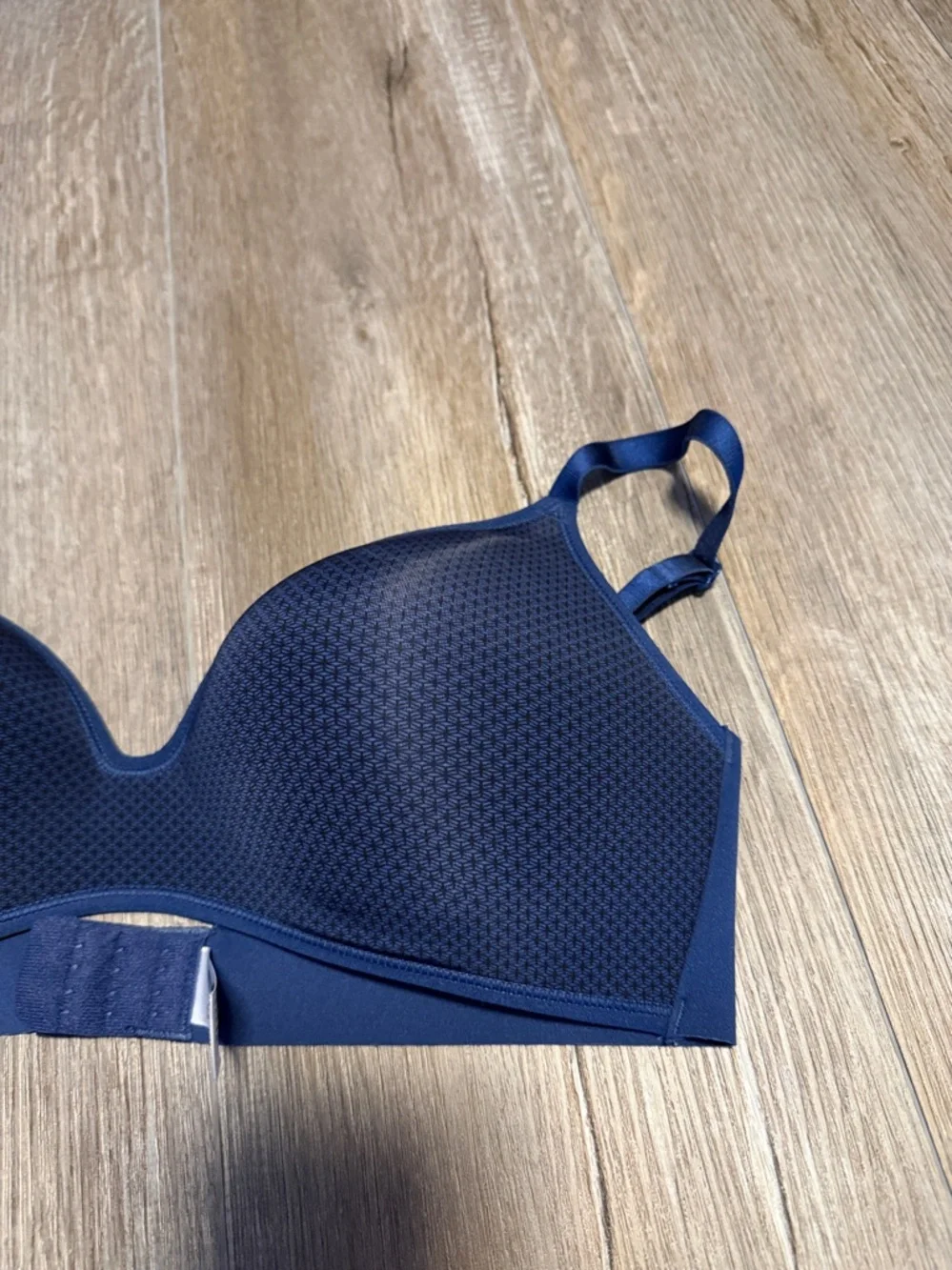 Maidenform Navy Seamless Contour Wireless Bra